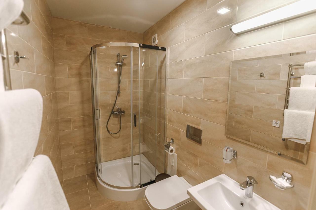 Raziotel Rishelyevskiy Kherson Eksteriør billede