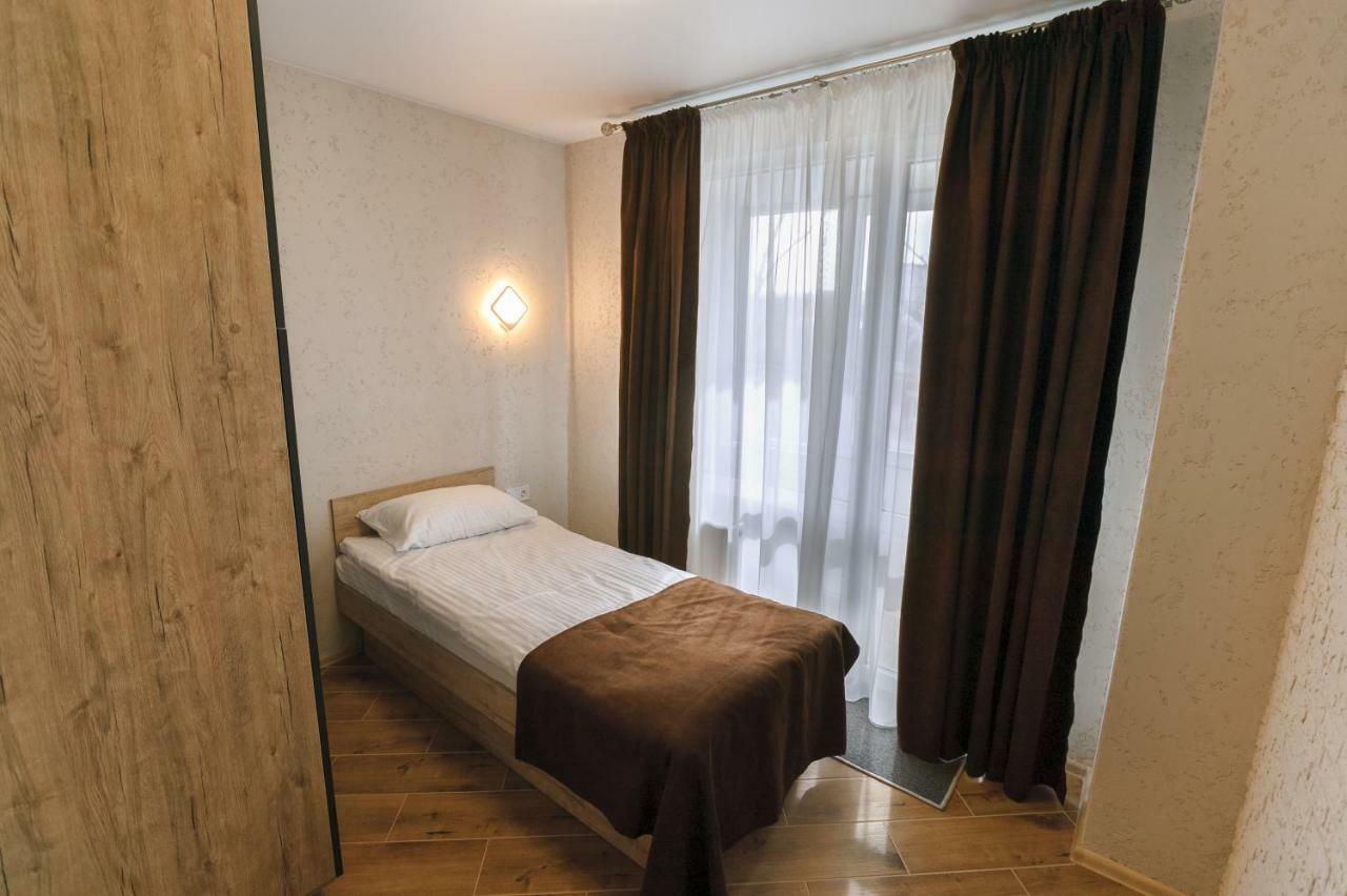 Raziotel Rishelyevskiy Kherson Eksteriør billede